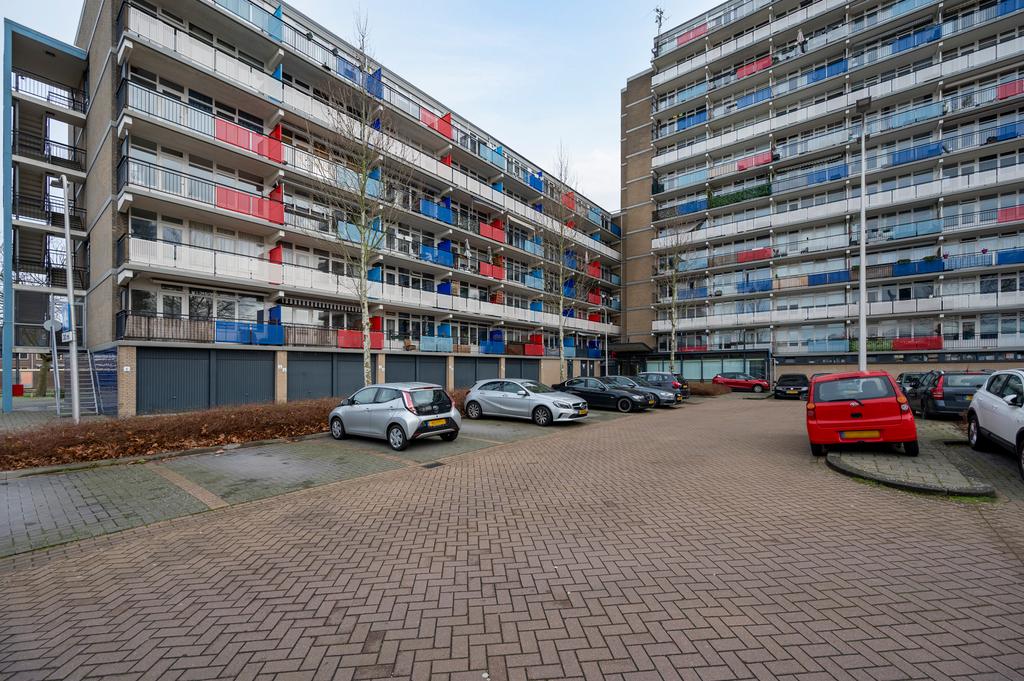 Aïdaplein 59 , 2402 SZ Alphen aan den rijn 0