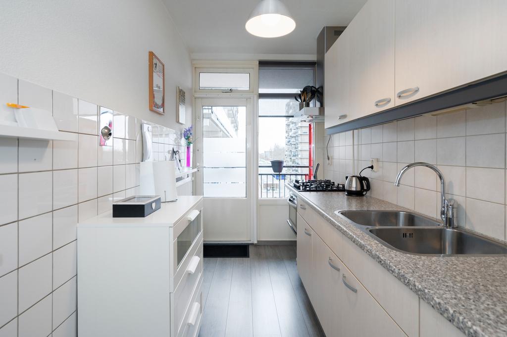 Aïdaplein 59 , 2402 SZ Alphen aan den rijn 13
